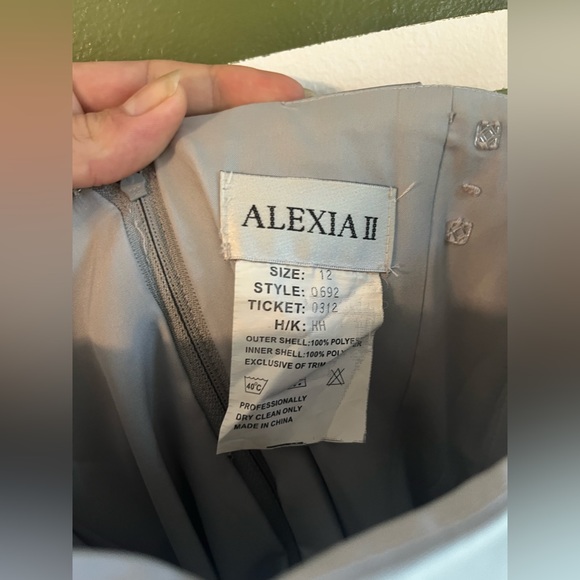 ALEXIA II Silver Fishtail Style Gown - Picture 4 of 4